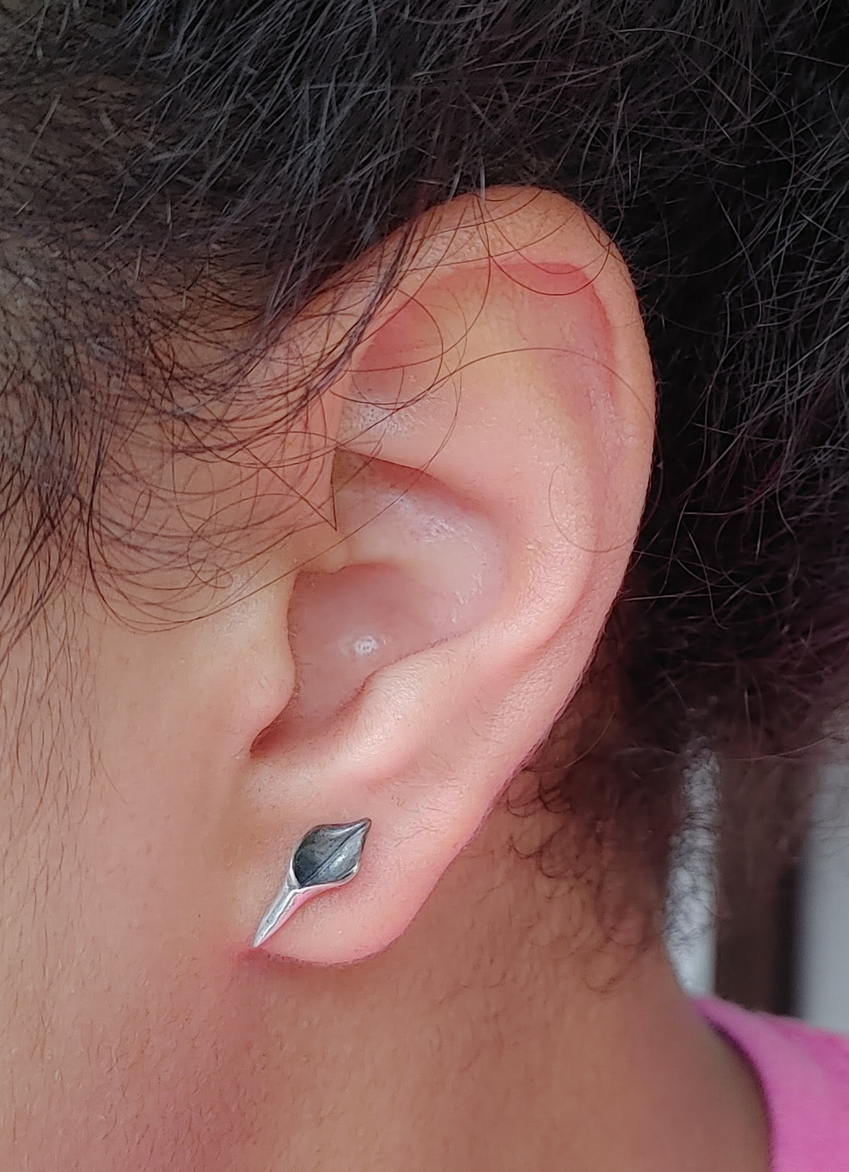 The Calla Lily Single Stud (M)