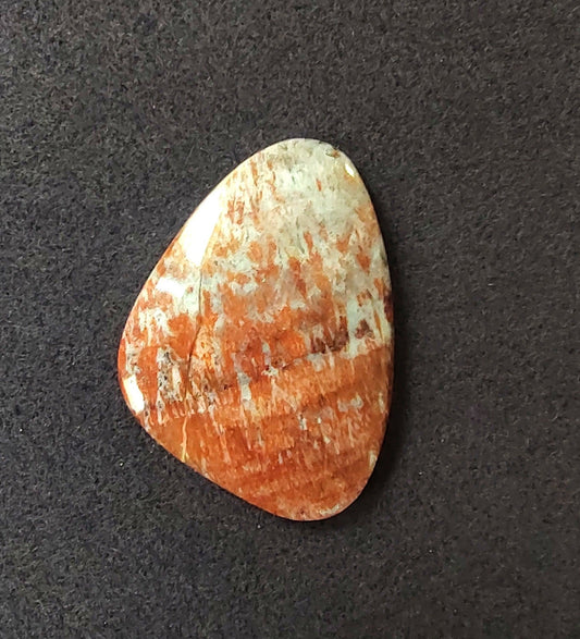 Unknown Gem, possibly Agate