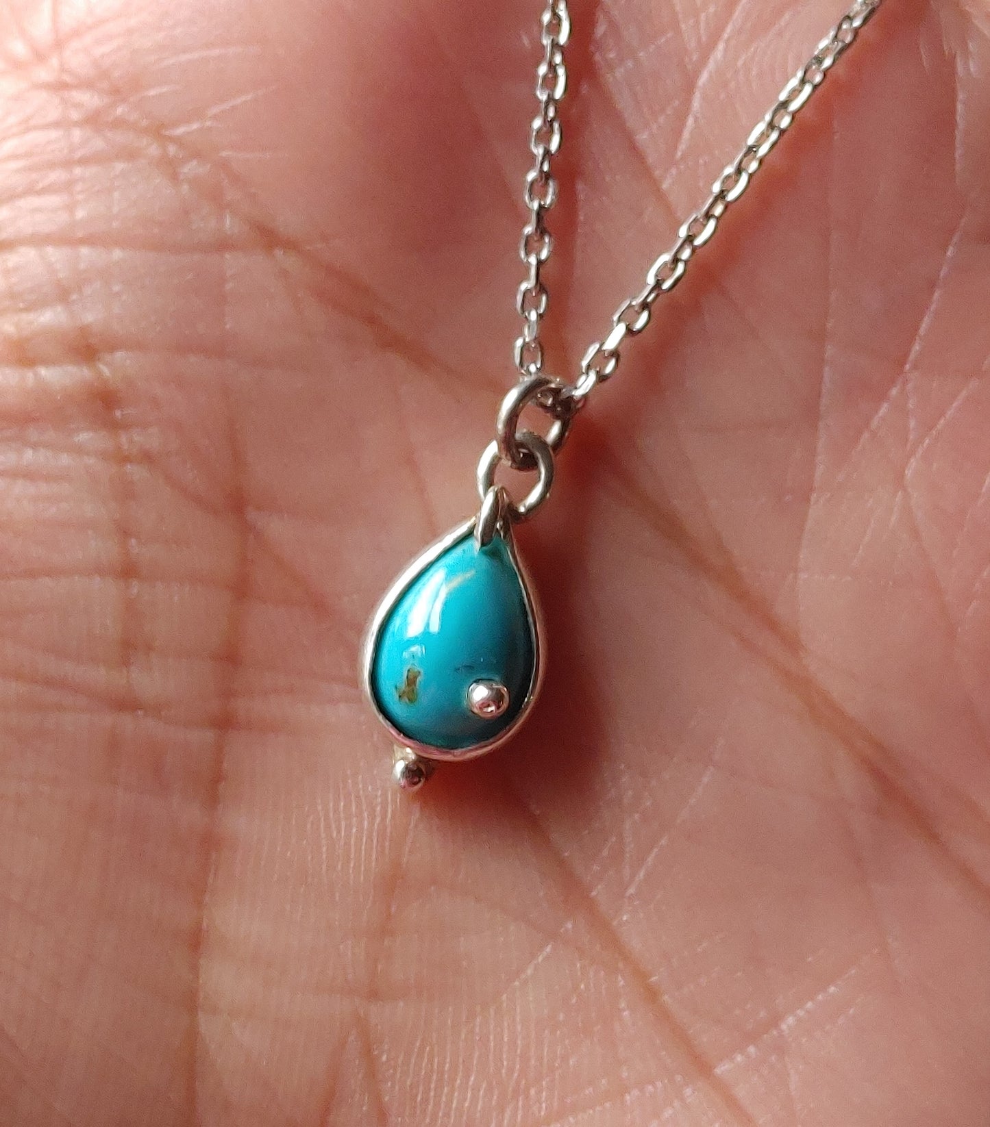 The Water Drop Necklace (Small)