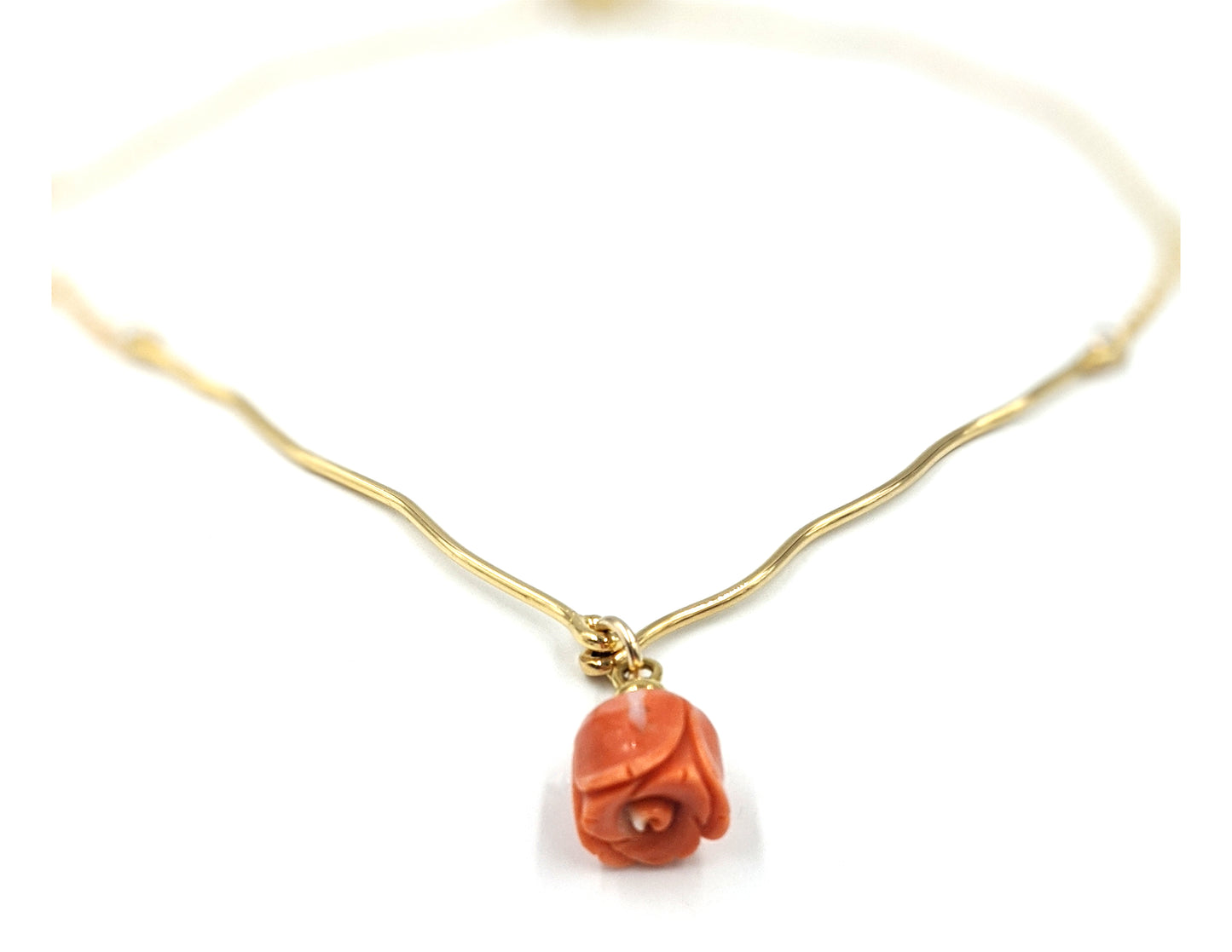 The V Coral Necklace