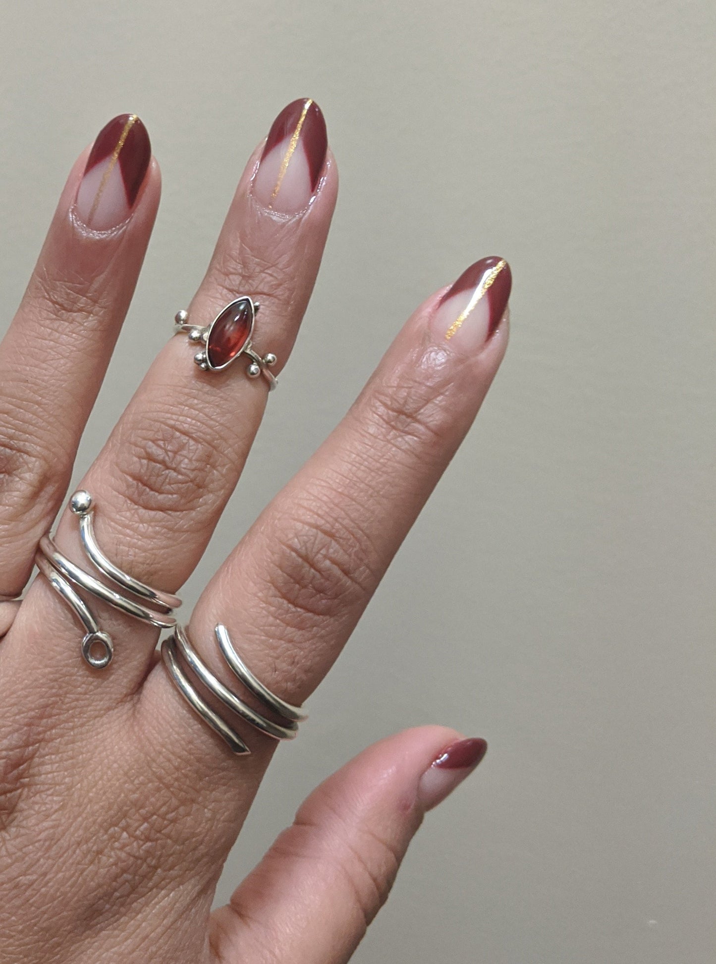 Rosebuds Midi Ring with Garnet